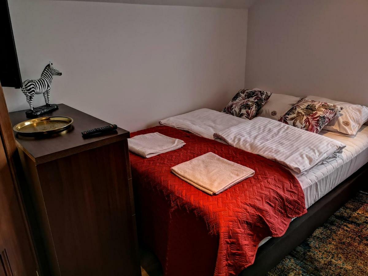 Villa Watamu Тженсач Екстериор снимка